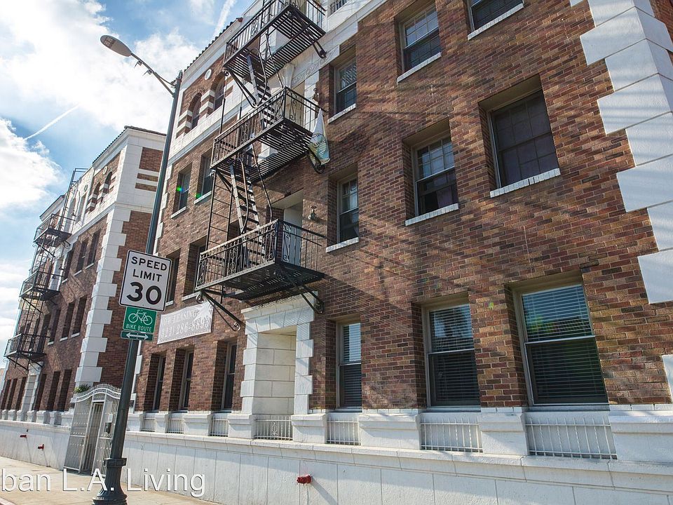 1st image of 1825 N Cahuenga Blvd #10158282