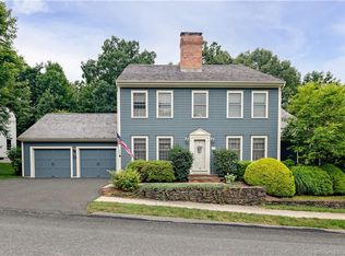 21 Hillview Ln, Woodbury, CT 06798
