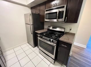2260 N Summit Ave #310, Milwaukee, WI 53202