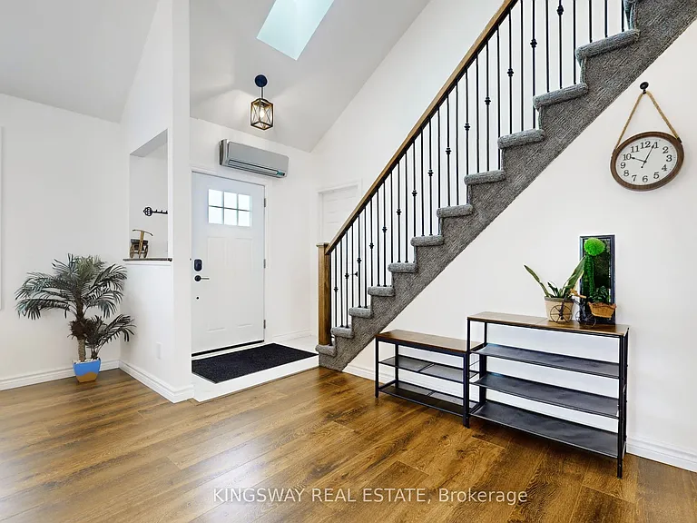 20 Glen Ross Rd — Photo 4