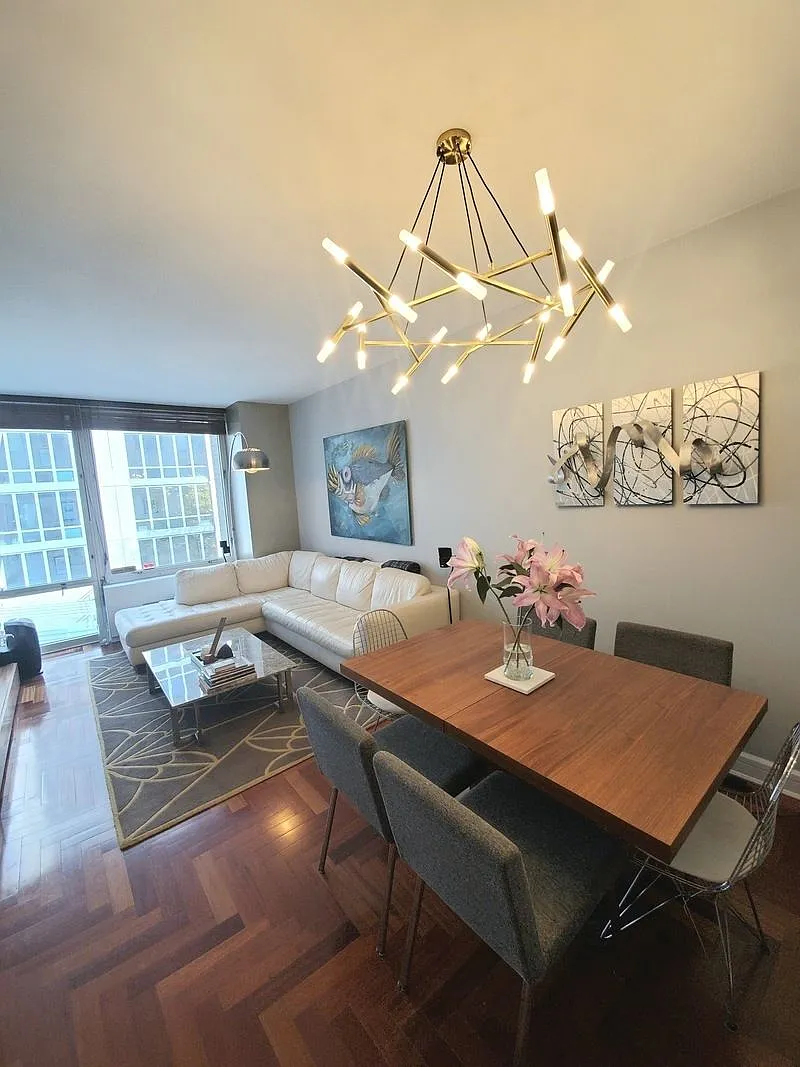 220 Riverside Blvd #4A photo 1