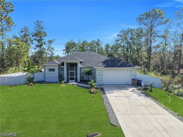910 Scott Ave, Lehigh Acres, FL 33972