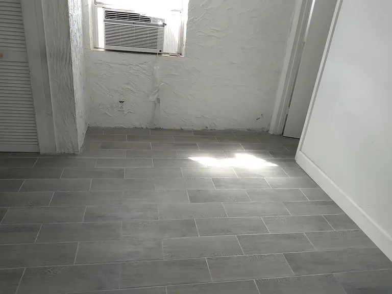 2023 Delphia St — Photo 10