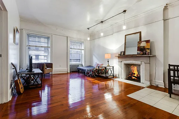 Rented by Town Residential | media 5