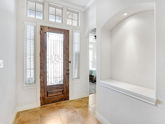 5th image of 703 Marbrook Saddle Ln