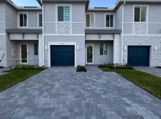 635 SE 13th Street Cir, Homestead, FL 33034