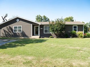 402 NW Main St, Minco, OK 73059