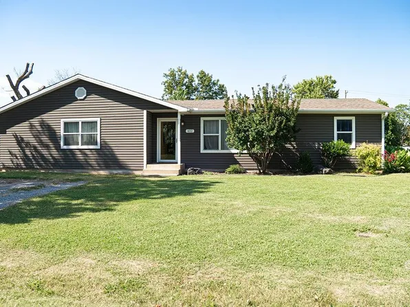 402 NW Main St, Minco, OK 73059
