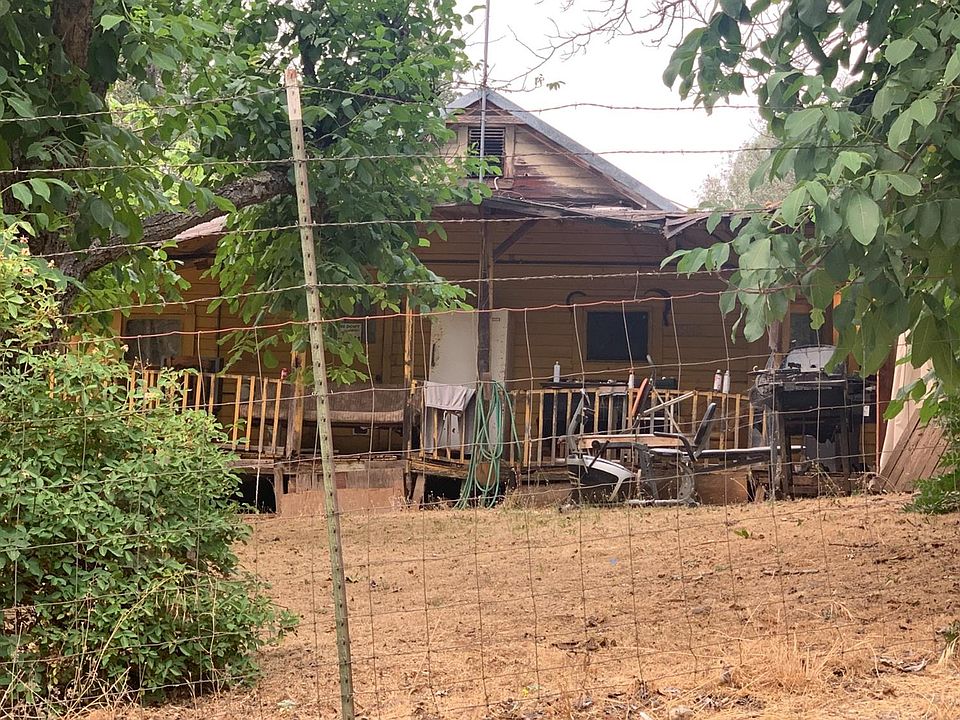 2nd image of 15012 Clinton Rd