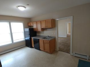 122 Myrtle St #1, Manchester, NH 03104
