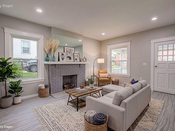 3rd image of 507 W 16th St