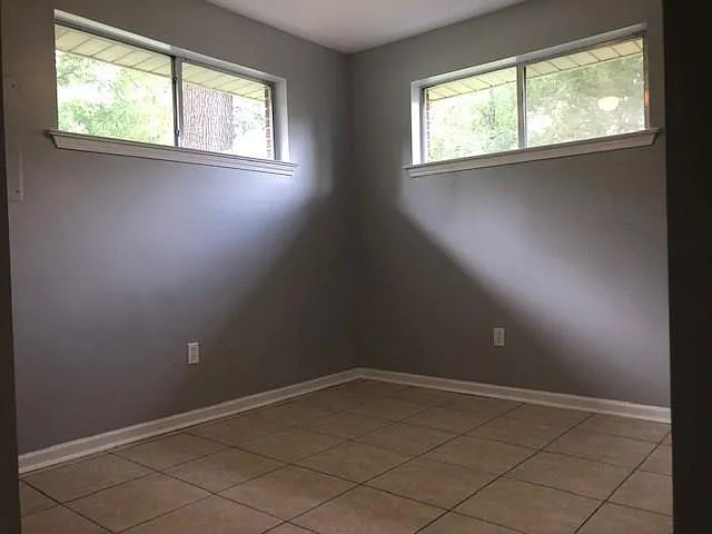 101 Wallis Ct — Photo 8