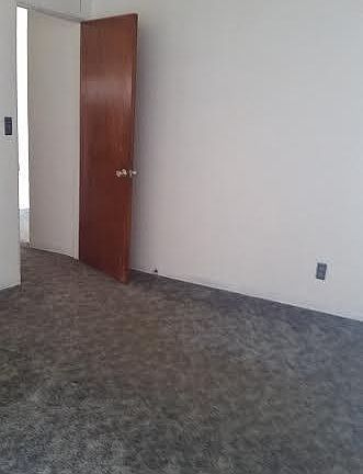 5th image of 42 Seaview Dr