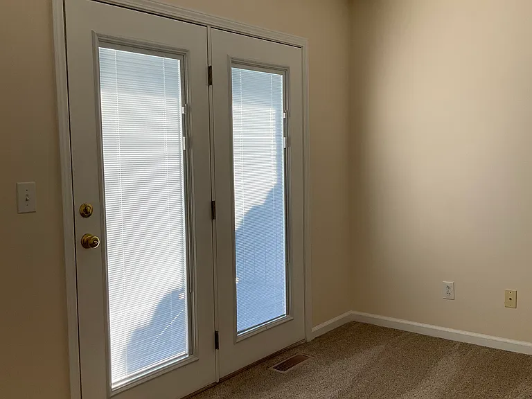 415 E Holston Ave #4 — Photo 19