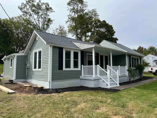 309 Miller St SE, Christiansburg, VA 24073