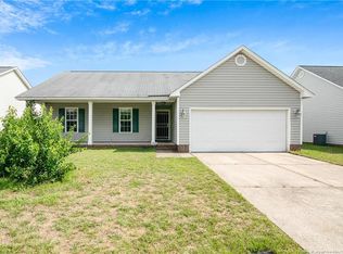 1460 Middlesbrough Dr, Fayetteville, NC 28306