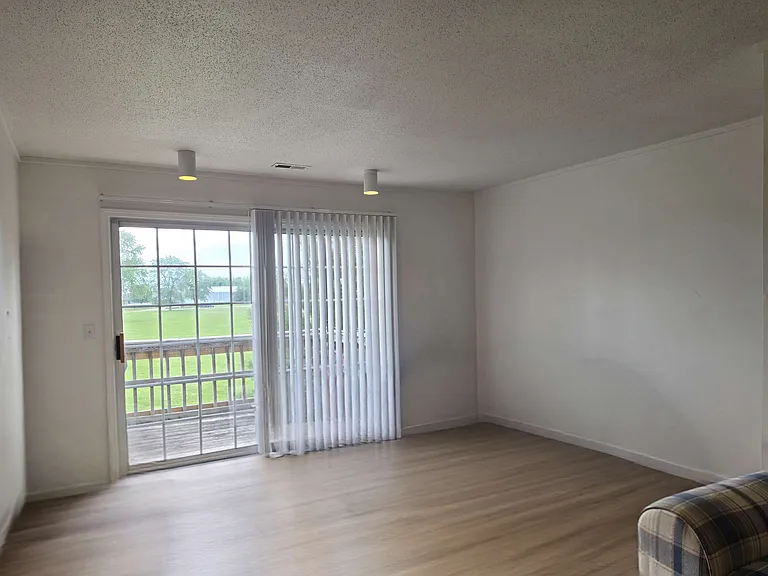 1203 Wesley Ave #210 — Photo 3