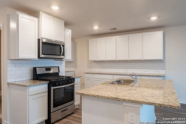 6847 Kingsley Edge — Photo 3