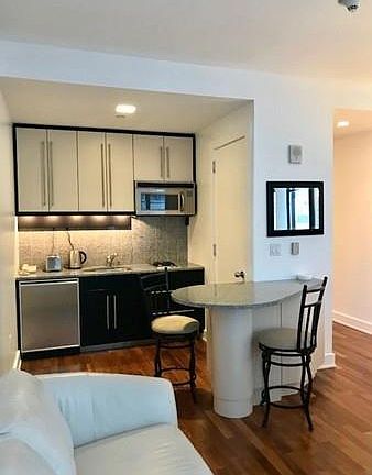 5th image of 500 Atlantic Ave Unit 15Q