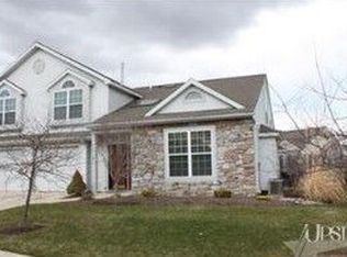 5519 Thornbriar Ln, Fort Wayne, IN 46835
