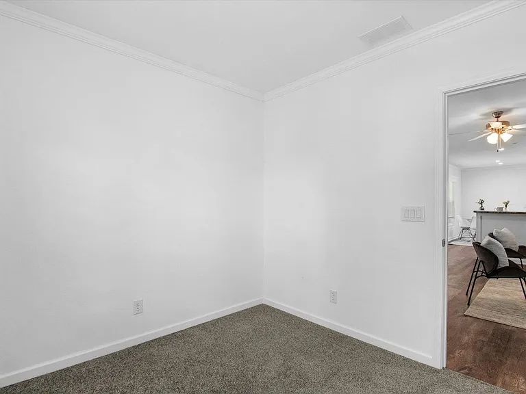 1284 Plymouth Pl — Photo 31
