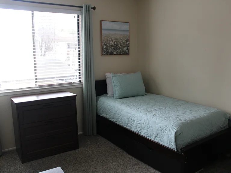 1216 Maywood Ln — Photo 14