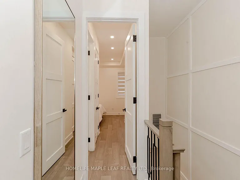 56 Saint Nicholas St — Photo 13