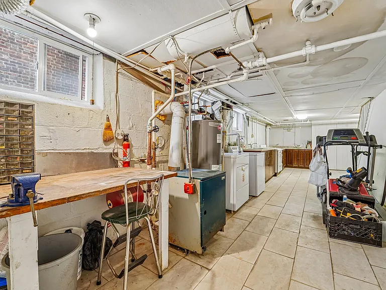 1030 Jassamine Way — Photo 30