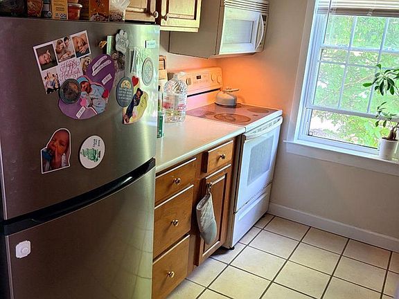 5th image of 671 Sparrow Ln #I1