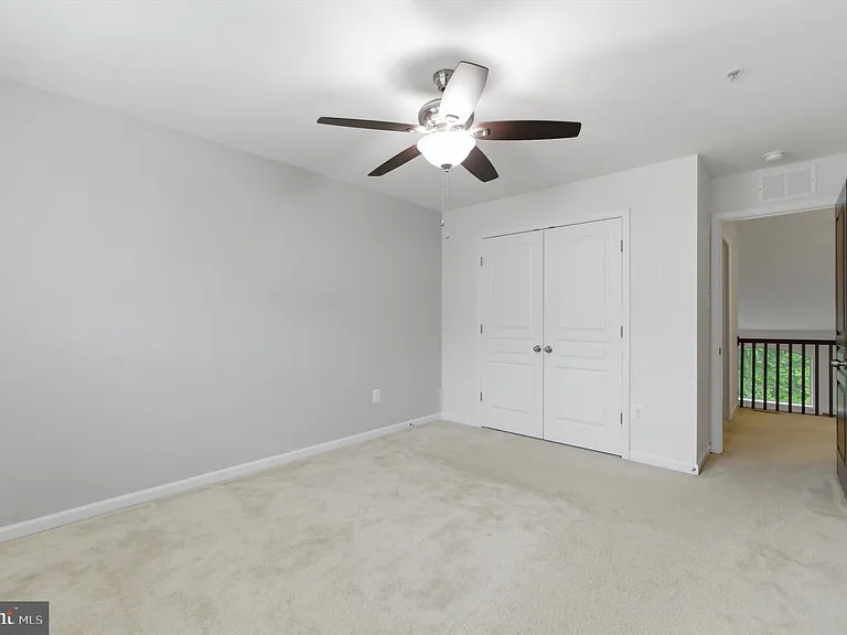 7585 Holly Ridge Dr — Photo 25