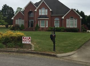 1015 Benjamin Ct, Muscle Shoals, AL 35661