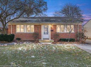 14261 Labelle St, Oak Park, MI 48237