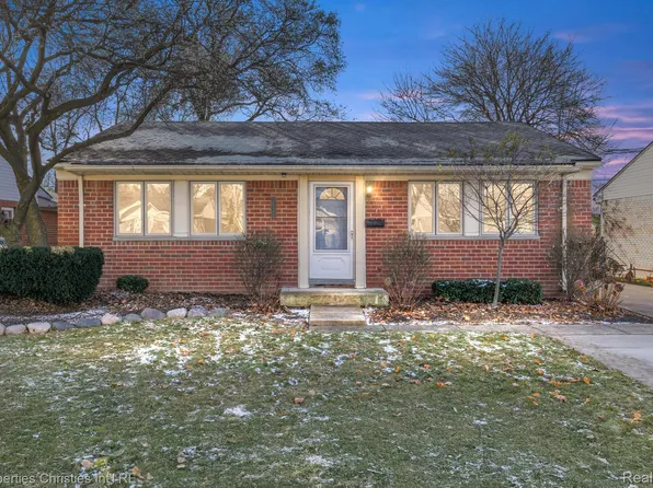 14261 Labelle St, Oak Park, MI 48237