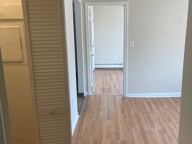8 Medford St #3R — Photo 10