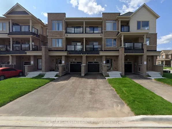 1065 Lockie Dr, Oshawa, ON L1L 0R9