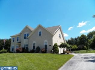 30 Meadowbrook Ln, Newark, DE 19711