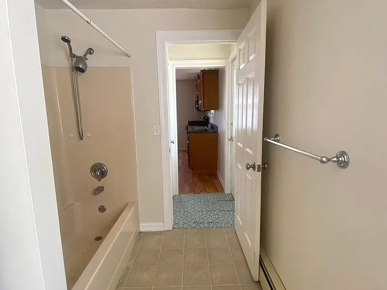 72 E Washington St — Photo 12