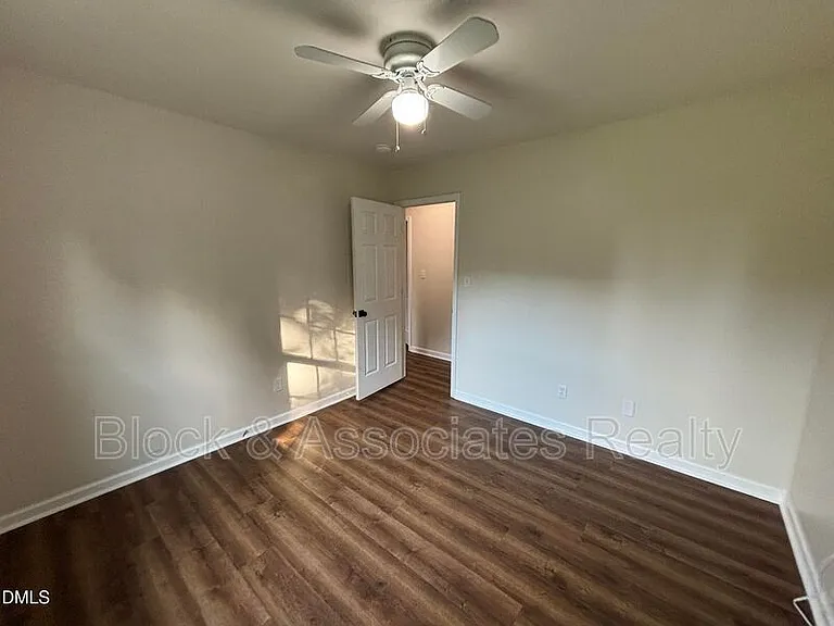 170 Devin Dr — Photo 46