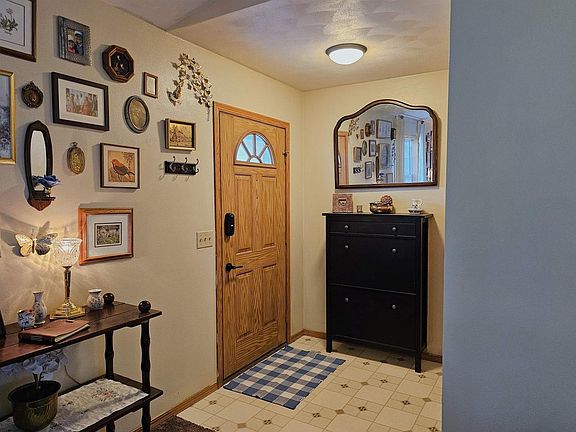 2nd image of W5981 WOODSEDGE COURT