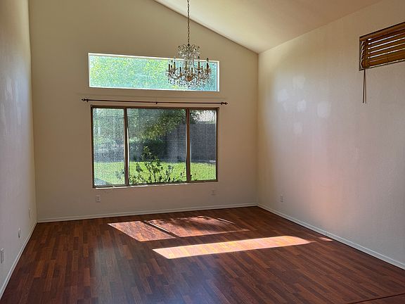3rd image of 1489 W Lark Dr