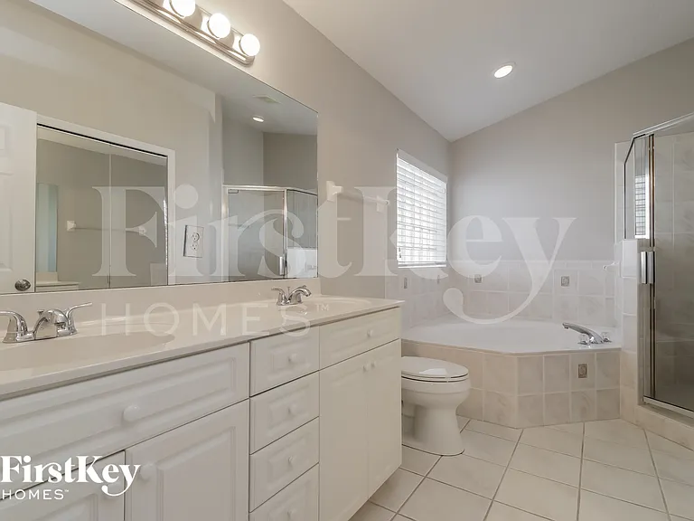 660 Wild Flower St — Photo 10
