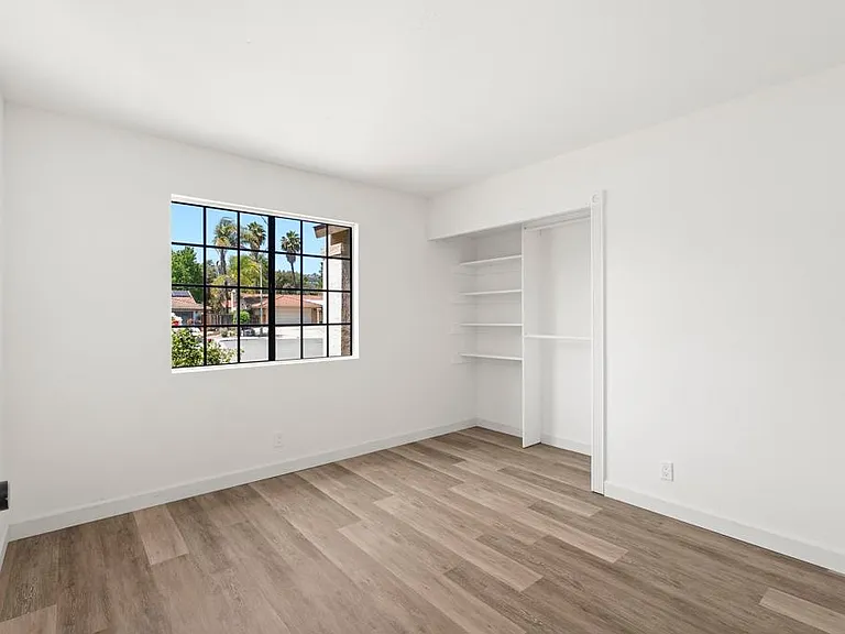 1726 Katy Pl — Photo 12