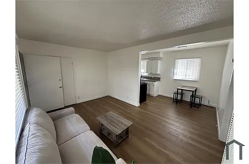 8219 S Western Ave #1 Photo 1