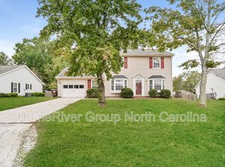 4007 Peregrine Ct, High Point, NC 27265