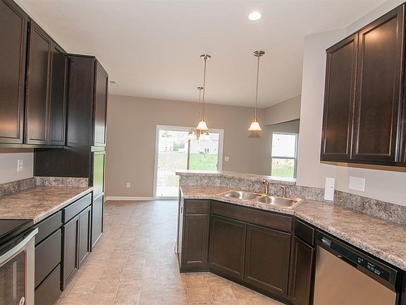 4th image of 6232 Emerald Lake Ct