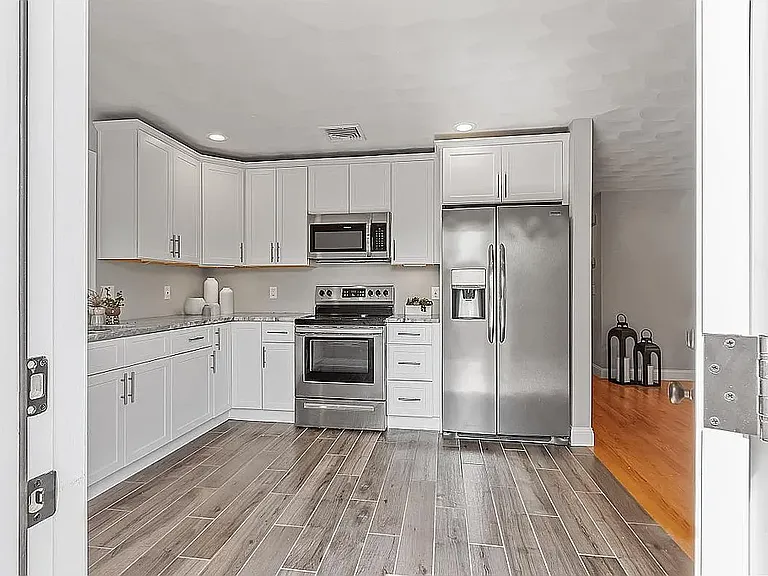 25 Hopkins St #2 — Photo 6