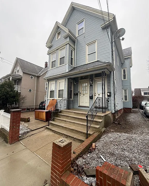 98 Summer St #2