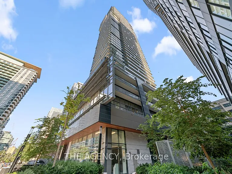 39 Roehampton Ave #4506 — Photo 1