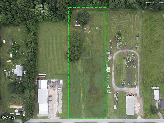 3rd image of 200 Rousseau Rd