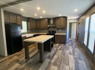 508 W 10th St, Ogden, KS 66517